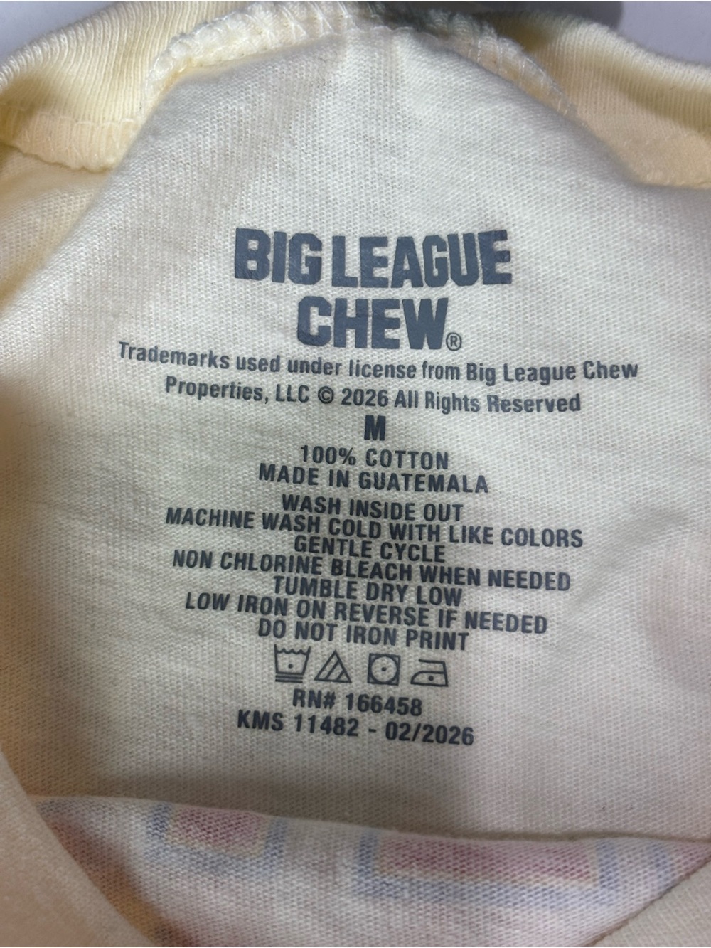 Big League Chew Graphic Tee off white size medium baseball bubble gum - Picture 6 of 8